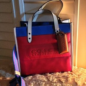 Coach field tote 22